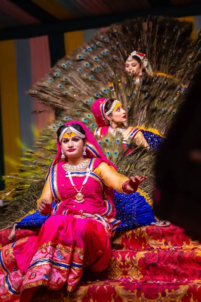 stock image Ghaziabad, Uttar Pradesh, India - March 17, 2024: Portrait of young female artists playing phoolo ki holi during holi festival in colourful ethnic clothes.