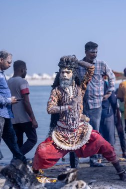 Varanasi, Uttar Pradesh, Hindistan: Varanasi 'de Harishchandra ghat' ta masaan holi 'nin kutlanması.