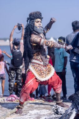 Varanasi, Uttar Pradesh, Hindistan: Varanasi 'de Harishchandra ghat' ta masaan holi 'nin kutlanması.