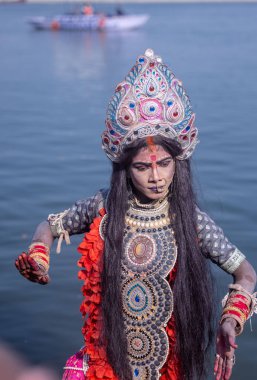 Varanasi, Uttar Pradesh, Hindistan: Varanasi 'de Harishchandra ghat' ta masaan holi 'nin kutlanması.
