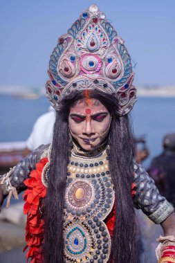 Varanasi, Uttar Pradesh, Hindistan: Varanasi 'de Harishchandra ghat' ta masaan holi 'nin kutlanması.