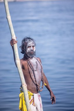 Varanasi, Uttar Pradesh, Hindistan: Varanasi 'de Harishchandra ghat' ta masaan holi 'nin kutlanması.