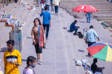 Varanasi, Uttar Pradesh, Hindistan: Varanasi 'de Harishchandra ghat' ta masaan holi 'nin kutlanması.