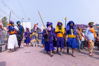 Anandpur Sahib, Punjab, Hindistan: Holi sırasında hola mohalla festivali