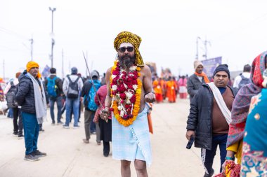 Prayagraj, Uttar Pradesh, Hindistan - 14 Ocak 2025: Mahakumbh, Mahakumbh, Kutsal Naga sadhu baba grubu.
