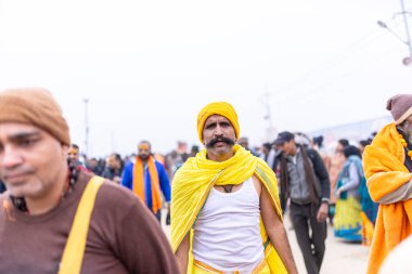 Prayagraj, Uttar Pradesh, Hindistan - 14 Ocak 2025: Mahakumbh, Mahakumbh, Kutsal Naga sadhu baba grubu.