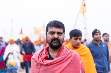 Prayagraj, Uttar Pradesh, Hindistan - 14 Ocak 2025: Mahakumbh, Mahakumbh, Kutsal Naga sadhu baba grubu.