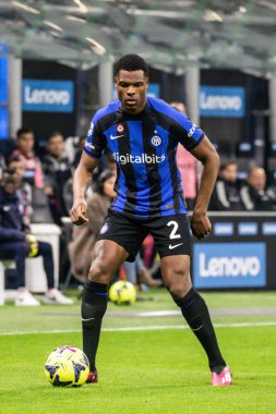 Milan, İtalya. 19/03/2023. İtalyan SerieA Futbol Şampiyonası. Inter VS Juventus 0-1. Denzel Dumfries, Inter.