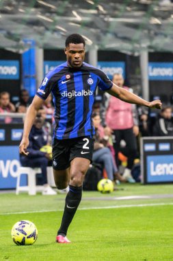 Milan, İtalya. 19/03/2023. İtalyan SerieA Futbol Şampiyonası. Inter VS Juventus 0-1. Denzel Dumfries, Inter.