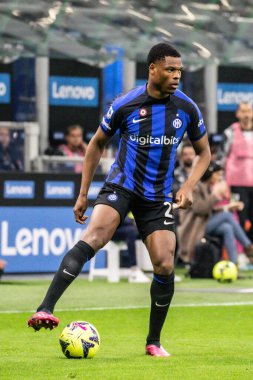 Milan, İtalya. 19/03/2023. İtalyan SerieA Futbol Şampiyonası. Inter VS Juventus 0-1. Denzel Dumfries, Inter.