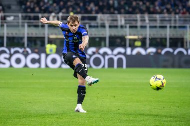 Milan, İtalya. 19/03/2023. İtalyan SerieA Futbol Şampiyonası. Inter VS Juventus 0-1. Nicolo Barella, Inter..
