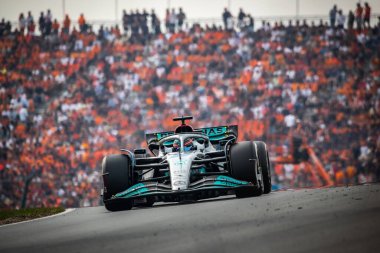 Zandvoort, Hollanda. 1-4 Eylül 2022. F1 Dünya Şampiyonası, Hollanda Grand Prix. Yarış günü. # 63, George RUSSELL, GBR, Mercedes AMG F1 Team, Mercedes-AMG F1 W13 E Performans, finişte Sacond.