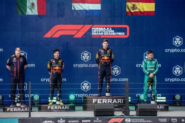 MIAMI, FLORIDA, ABD. 04-07 Mayıs 2023: F1 Dünya Şampiyonası. Miami 'nin F1 Grand Prix' si. Verstappen, Perez ve Alonso ile yarışın podyumu.