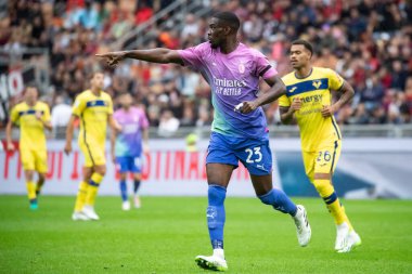 Milan, İtalya. 23 Eylül 2023. İtalyan Serisi A futbol şampiyonası. AC Milan Hellas Verona 'ya karşı 1-0. Fikayo Tomori, Milan.