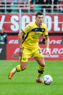 Milan, İtalya. 23 Eylül 2023. İtalyan Serisi A futbol şampiyonası. AC Milan Hellas Verona 'ya karşı 1-0. Giangiacomo Magnani, Verona.