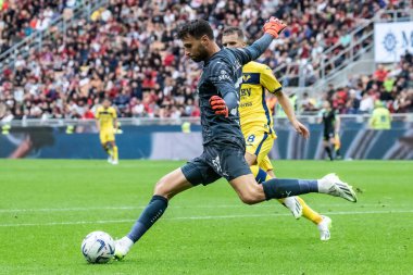 Milan, İtalya. 23 Eylül 2023. İtalyan Serisi A futbol şampiyonası. AC Milan Hellas Verona 'ya karşı 1-0. Marco Sportiello, kaleci Milan.