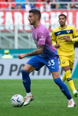 Milan, İtalya. 23 Eylül 2023. İtalyan Serisi A futbol şampiyonası. AC Milan Hellas Verona 'ya karşı 1-0. Rade Krunic, Milan.