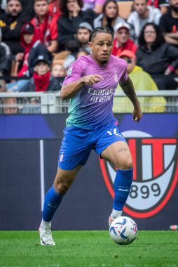 Milan, İtalya. 23 Eylül 2023. İtalyan Serisi A futbol şampiyonası. AC Milan Hellas Verona 'ya karşı 1-0. Noah Okafor, Milano.