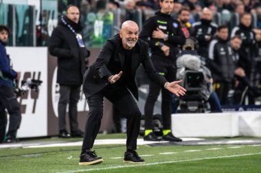 Torino, İtalya. 27 Nisan 2024. İtalyan Serisi A Futbol Şampiyonası. Juventus FC, Milan 'a karşı 0-0. Stefano Pioli, kaleci Milan.