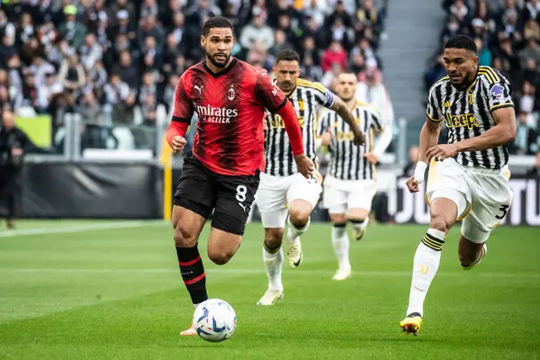 Torino, İtalya. 27 Nisan 2024. İtalyan Serisi A Futbol Şampiyonası. Juventus FC, Milan 'a karşı. Ruben Loftus-Cheek, Milan.