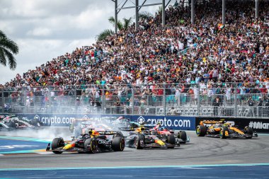 Miami, FL, ABD. 02-05 Mayıs 2024. Formula 1 Dünya Şampiyonası. Formula 1 Crypto.com Miami Grand Prix. Pazar günü. Yarış başlasın..