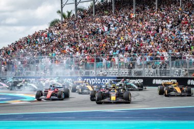 Miami, FL, ABD. 02-05 Mayıs 2024. Formula 1 Dünya Şampiyonası. Formula 1 Crypto.com Miami Grand Prix. Pazar günü. Yarış başlasın..