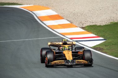 Zandvoort, Hollanda. 22-25 Ağustos 2024. Formula 1 Heineken Hollanda Grand Prix 'si. Cumartesi, elemeler var. # 4, Lando NORRRIS, GBR, McLaren F1 Ekibi, MCL38, Mercedes motoru, direk pozisyonu..