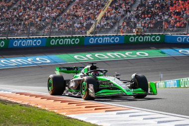 Zandvoort, Hollanda. 22-25 Ağustos 2024. Formula 1 Heineken Hollanda Grand Prix 'si. Cuma, bedava antrenman. #77, Valtteri BOTTAS, FIN, Stake F1 Team Kick Sauber, C44, Ferrari.