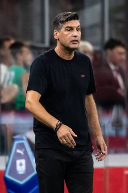 Milan, İtalya, Giuseppe Meazza Stadyumu. 17 Ağustos 2024. İtalyan Serisi A Futbol Şampiyonası. AC Milan Torino FC 'ye karşı. Alvaro Morata, Milan. Paulo Fonseca, koç Milan..