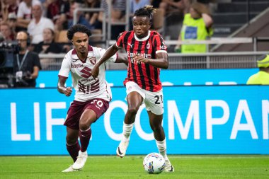 Milan, İtalya, Giuseppe Meazza Stadyumu. 17 Ağustos 2024. İtalyan Serisi A Futbol Şampiyonası. AC Milan Torino FC 'ye karşı. Samuel Chucwueze, Milan.