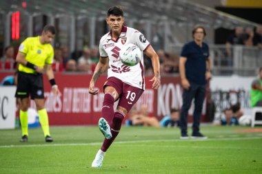 Milan, İtalya, Giuseppe Meazza Stadyumu. 17 Ağustos 2024. İtalyan Serisi A Futbol Şampiyonası. AC Milan Torino FC 'ye karşı. Raoul Bellanova, Torino.