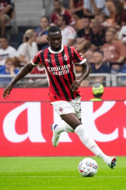 Milan, İtalya, Giuseppe Meazza Stadyumu. 17 Ağustos 2024. İtalyan Serisi A Futbol Şampiyonası. AC Milan Torino FC 'ye karşı. Fikayo Tomori, Milan.