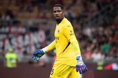 Milan, İtalya, Giuseppe Meazza Stadyumu. 17 Ağustos 2024. İtalyan Serisi A Futbol Şampiyonası. Milan, Torino FC 'ye karşı, 2-2. Mike Maignan, kaleci Milan.