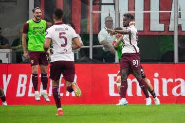 Milan, İtalya, Giuseppe Meazza Stadyumu. 17 Ağustos 2024. İtalyan Serisi A Futbol Şampiyonası. Milan, Torino FC 'ye karşı, 2-2. Duvan Zapata, Torino, gol ve 2-0 'ın golünü kutlayın..