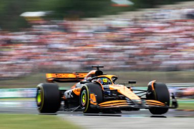 Budapeşte, Macaristan. Macar Pisti. 21 Temmuz 2024. Formula 1 Dünya Şampiyonu. Macaristan Grand Prix 'si. Yarış. # 81, Oscar PIASTRI, AUS, McLaren F1 Team, MCL38, Mercedes motoru, yarışı kazanan.