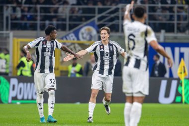 Milan, İtalya. Giuseppe Meazza Stadyumu, San Siro. 27 Ekim 2024. İtalyan EniLive Futbol Şampiyonası 2024-25. Inter, Juventus 'a karşı 4-4. Kenan Yıldız, Juventus.