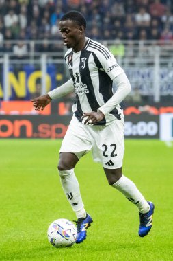 Milan, İtalya. Giuseppe Meazza Stadyumu, San Siro. 27 Ekim 2024. İtalyan EniLive Futbol Şampiyonası 2024-25. Inter, Juventus 'a karşı 4-4. Timothy Weah, Juventus.