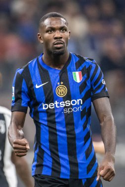 Milan, İtalya. Giuseppe Meazza Stadyumu, San Siro. 27 Ekim 2024. İtalyan EniLive Futbol Şampiyonası 2024-25. Inter, Juventus 'a karşı 4-4. Marcus Turam, Inter.