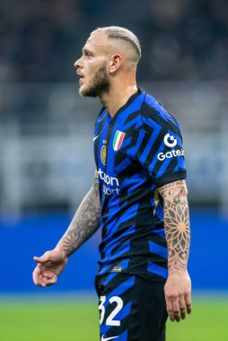 Milan, İtalya. Giuseppe Meazza Stadyumu, San Siro. 27 Ekim 2024. İtalyan EniLive Futbol Şampiyonası 2024-25. Inter, Juventus 'a karşı 4-4. Federico Dimarco, İnter.