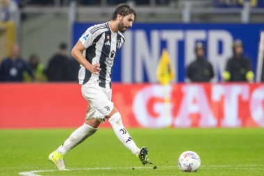 Milan, İtalya. Giuseppe Meazza Stadyumu, San Siro. 27 Ekim 2024. İtalyan EniLive Futbol Şampiyonası 2024-25. Inter, Juventus 'a karşı 4-4. Manuel Locatelli, Juventus.
