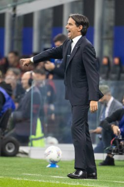 Milan, İtalya. Giuseppe Meazza Stadyumu, San Siro. 27 Ekim 2024. İtalyan EniLive Futbol Şampiyonası 2024-25. Inter ve Juventus. Simone Inzaghi, Koç Inter..