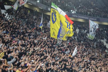 Torino, İtalya. 22 Ekim 2024. UEFa Şampiyonlar Ligi 2024-25. Juventus, VfB Stuttgart 'a karşı 0-1. Destekçiler Juventus.