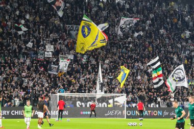 Torino, İtalya. 22 Ekim 2024. UEFa Şampiyonlar Ligi 2024-25. Juventus, VfB Stuttgart 'a karşı 0-1. Destekçiler Juventus.