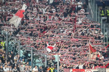 Torino, İtalya. 22 Ekim 2024. UEFa Şampiyonlar Ligi 2024-25. Juventus, VfB Stuttgart 'a karşı 0-1. Stuttgart destekçileri.