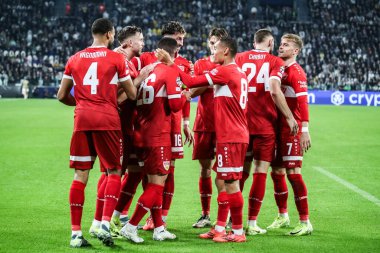Torino, İtalya. 22 Ekim 2024. UEFa Şampiyonlar Ligi 2024-25. Juventus, VfB Stuttgart 'a karşı 0-1. Stuttgart oyuncuları kutlama yapıyor.