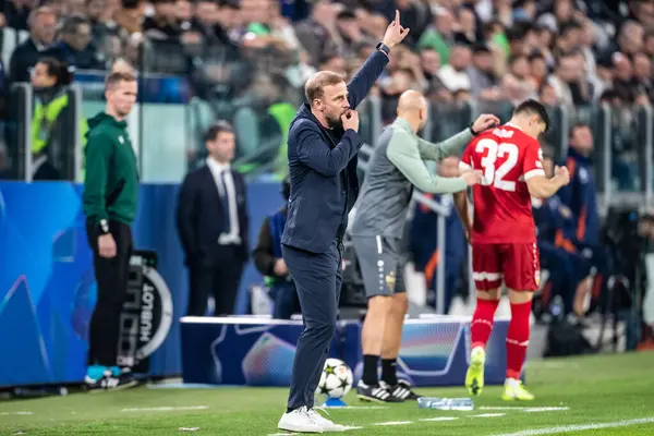 Torino, İtalya. 22 Ekim 2024. UEFa Şampiyonlar Ligi 2024-25. Juventus, VfB Stuttgart 'a karşı 0-1. Sebastian Hoeness, Koç Stuttgart.