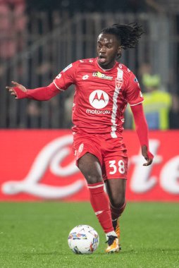 Monza, İtalya. 02-11-2024. U-Power Stadyumu. İtalyan Serisi A futbol şampiyonası 2024-25. Monza Milan 'a karşı 0-1. Samuel Bondo, Monza.