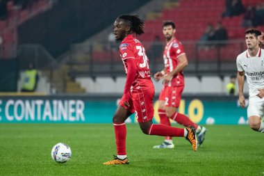 Monza, İtalya. 02-11-2024. U-Power Stadyumu. İtalyan Serisi A futbol şampiyonası 2024-25. Monza Milan 'a karşı 0-1. Samuel Bondo, Monza.