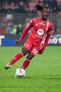 Monza, İtalya. 02-11-2024. U-Power Stadyumu. İtalyan Serisi A futbol şampiyonası 2024-25. Monza Milan 'a karşı 0-1. Samuel Bondo, Monza.