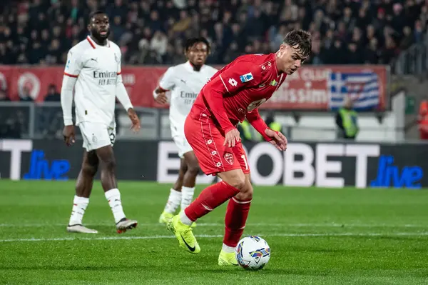 Monza, İtalya. 02-11-2024. U-Power Stadyumu. İtalyan Serisi A futbol şampiyonası 2024-25. Monza Milan 'a karşı 0-1. Daniel Maldini, Monza.